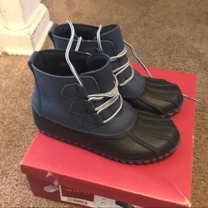 Target brand waterproof duck boots